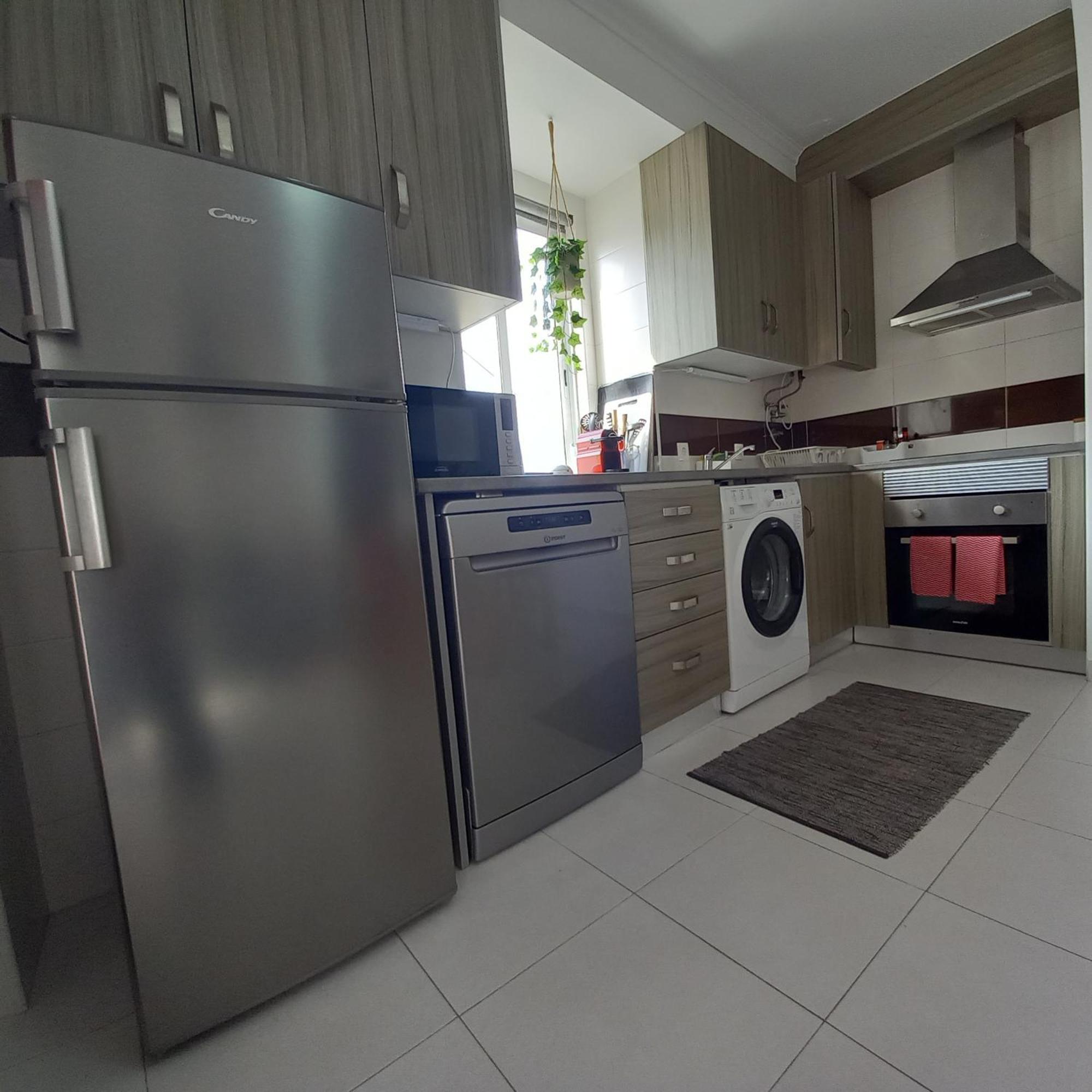 Friendly Peniche Apartment ภายนอก รูปภาพ