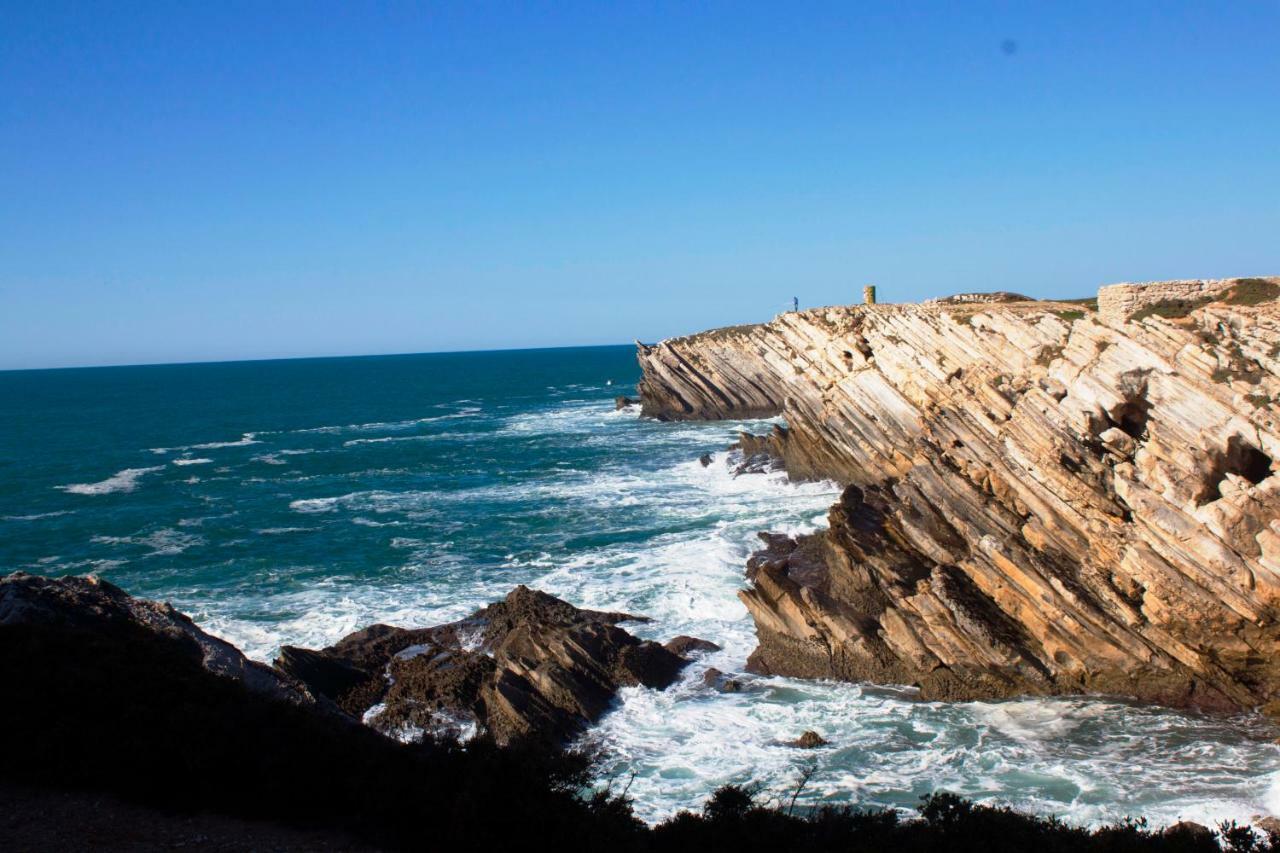Friendly Peniche Apartment ภายนอก รูปภาพ